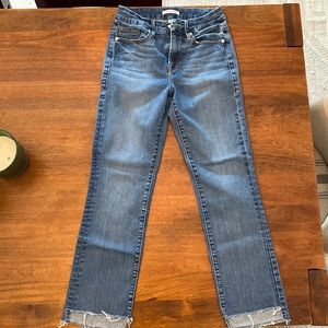 Good American Cropped Straight Leg Jean.